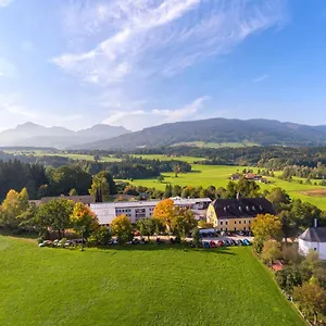 Hotel Haus Chiemgau - Kolping-familienhotel, Teisendorf